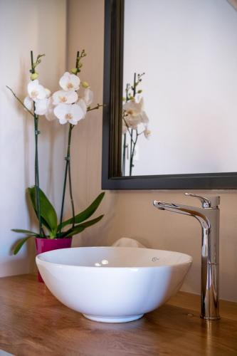 Viaggio Elegant Rooms - image 14