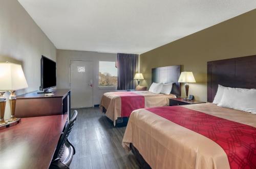 Double Room with Two Double Beds - Accessible/Non-Smoking