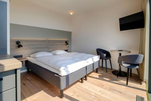 Go Hotel City Apartments - image 7