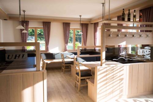 Weingut-Gästezimmer UHL - image 13
