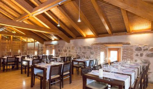 Hotel Las Leyendas - image 13