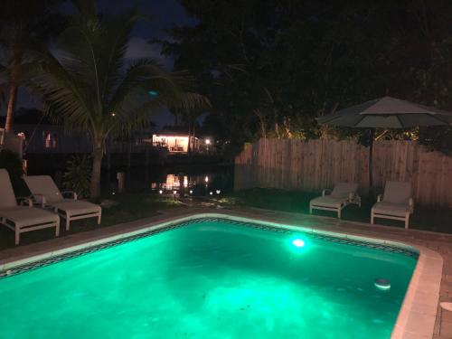 Purely Pompano, Pool, Water front, Paddleboard, Beach, 5 bedroom 3 bath