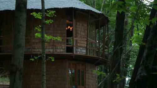 A szálláshely kívülről, Lost River Hostel in West Baden Springs 
