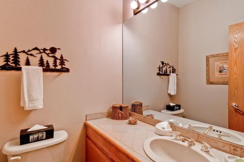 Meadows at EagleRidge Condos