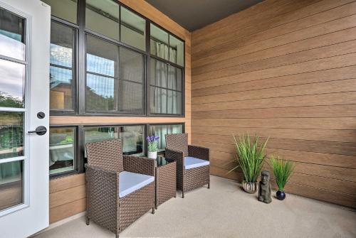 Chic Condo with Balcony in the Heart of Annapolis! in Annapolis, USA