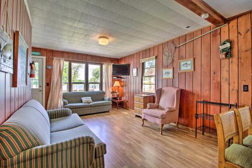 Dent Cabin on Star Lake with Dock, Deck, Dining