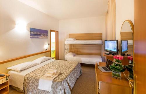 Camera, familiare, vista sul mare