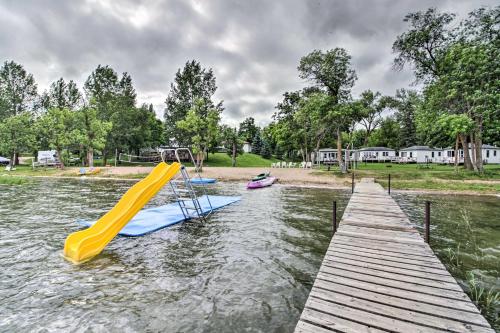 Lakefront Dent Cabin - Boat Rentals and Docks!