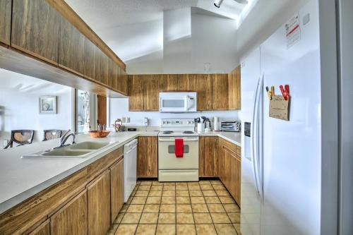 Bayfront Palmetto Retreat with Pool, Spa and Dock! in Palmetto, USA