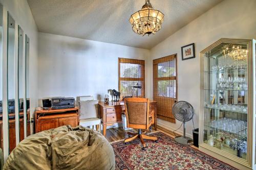 Stunning Bayfront Retreat with Pool Spa and Dock - image 7