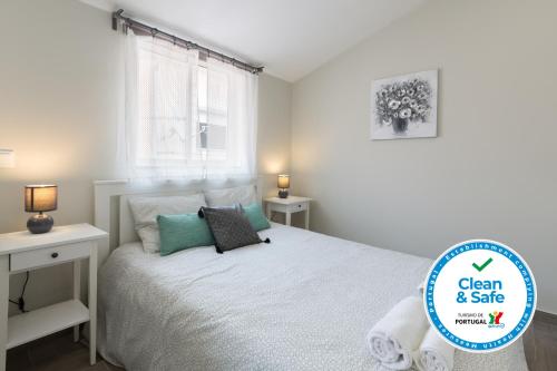  2 Amazing Flats with Netflix - Batalha in Porto