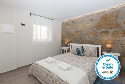  2 Amazing Flats with Netflix - Batalha in Porto
