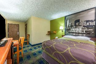 Super 8 By Wyndham Sulphur Lake Charles