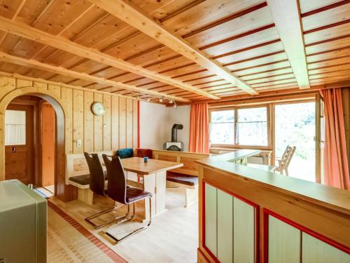 Lovely Apartment on Mountain Slope in Silbertal Austria - Silbertal