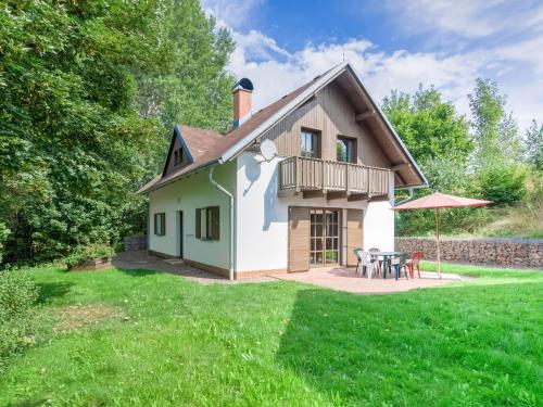 Holiday home with a convenient location in the Giant Mountains summer winter - Rudník