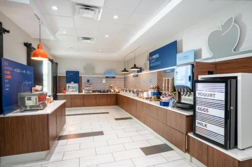 Holiday Inn Express & Suites Atlanta Airport NE - Hapeville, an IHG Hotel