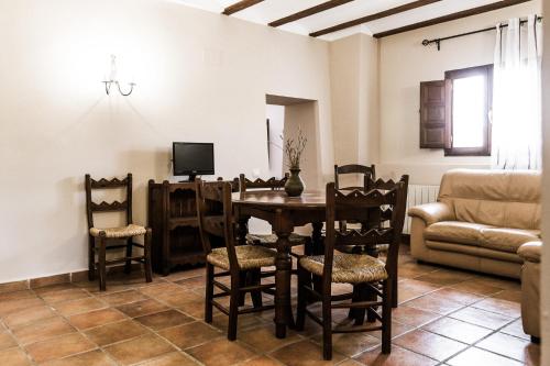 Seadmed, Hotel rural Entreviñas (Hotel rural Entrevinas) in Alarcon