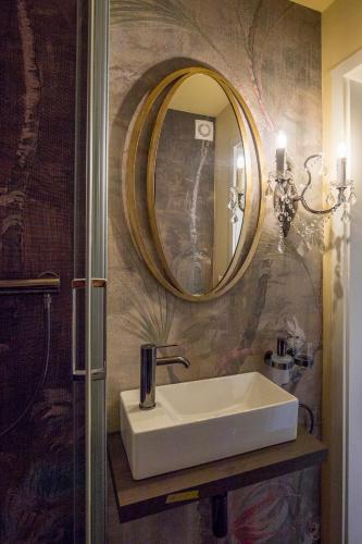 The Henry - image 11
