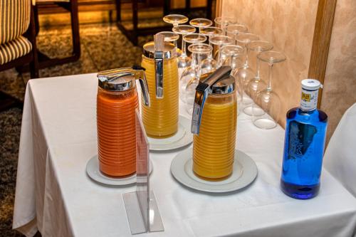 Hotel Castilla Vieja - image 13