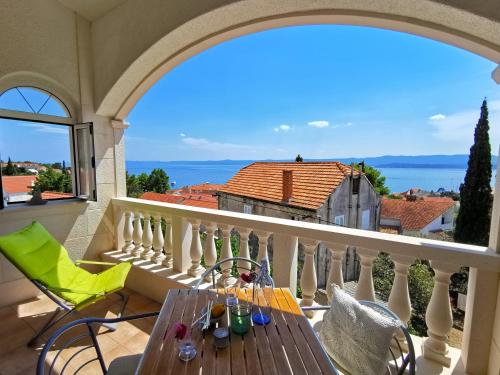 Apartment with Terrace