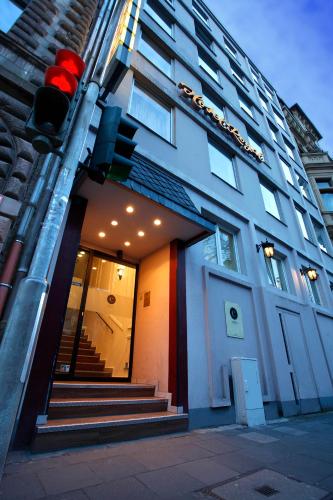 Centro Hotel Royal - image 8