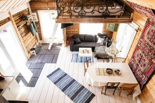 Hugsnäset Semesterstugor och Fiske (Hugsnaset Semesterstugor och Fiske) in Külváros