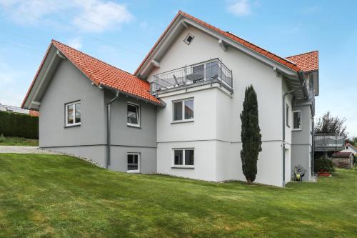 Superior One-Bedroom Apartment with Balcony