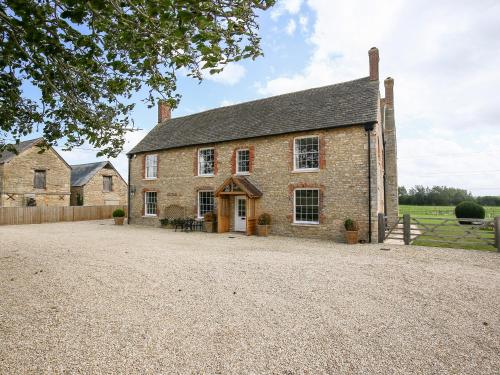 B&B Witney - Shifford Manor Farm - Bed and Breakfast Witney