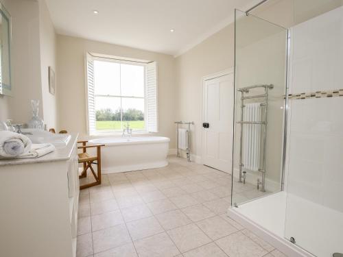 Shifford Manor Farm - image 11