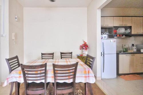Rusnoor Homestay Prima U1 A-22-10