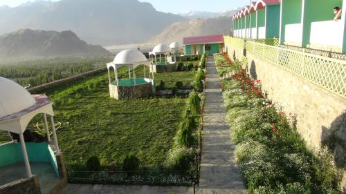Kert, Mountain Lodge Hotel in Skardu