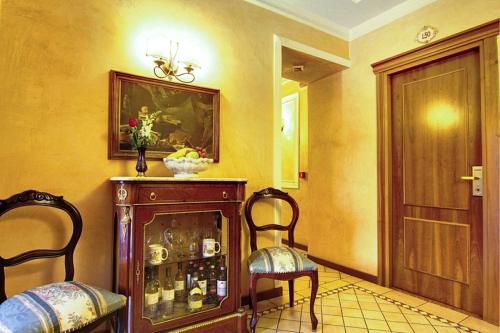 Hotel Montreal - image 6