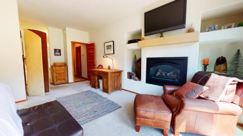 Snowcreek #760 condo - image 7