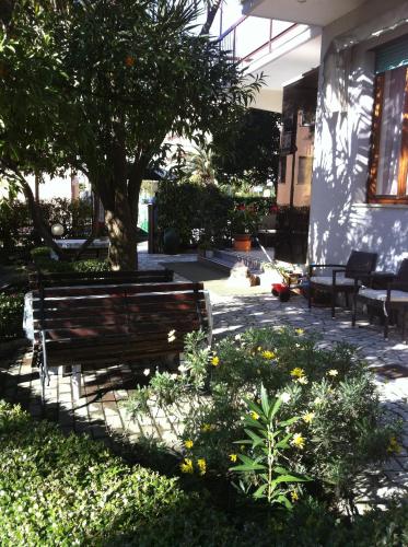 Hotel Villa Gloria - 정원