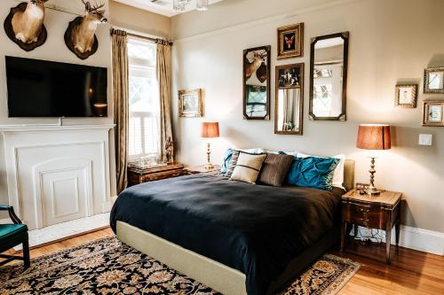 Heritage House Bed & Breakfast - Boutique Adults-Only Inn