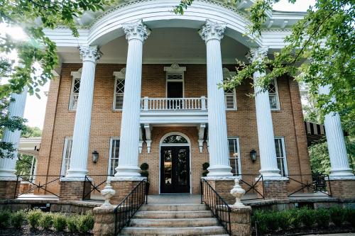 Heritage House Bed & Breakfast - Boutique Adults-Only Inn - Accommodation - Opelika