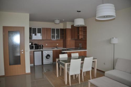 Lighthouse Owners Apartments&Villas - image 4