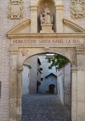 Hotel Santa Isabel La Real - image 3