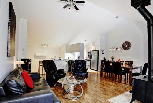 Condo 517 Chemin du Hibou by Les Chalets Alpins in ストーンハム