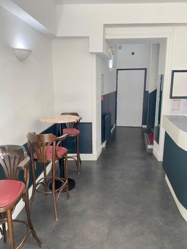Hotel du Centre Lucé Chartres 4