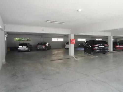 Hotel Logavina 8 Free Parking - image 5