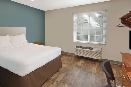 WoodSpring Suites St Louis St Charles