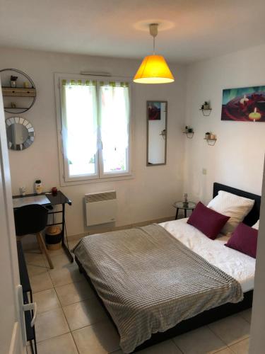 Chambre zen - Accommodation - Saint-Médard-de-Guizières