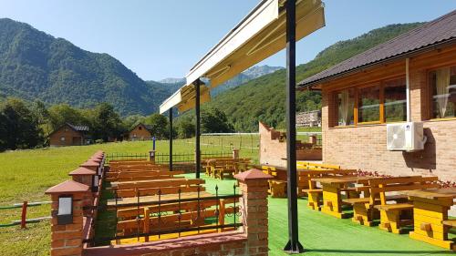 Vila Maglić - image 10