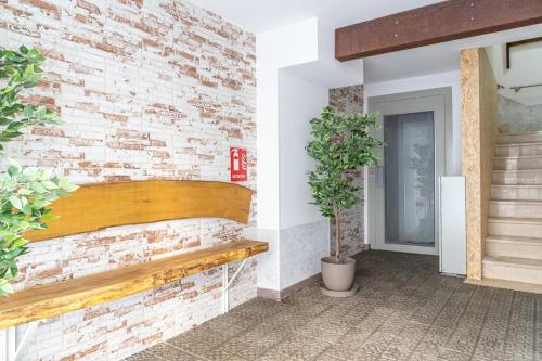 Pension H30 SALCES Self check in Licencia HBI01292 in 烏里瓦里