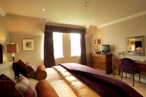 26749497 Loch Ness Lodge