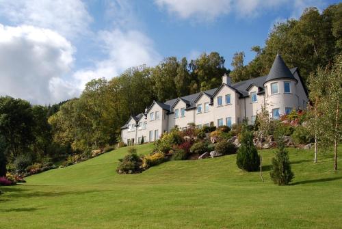 Loch Ness Lodge