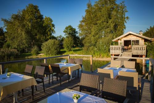 Beach, Seewirt in Zell Am Moos