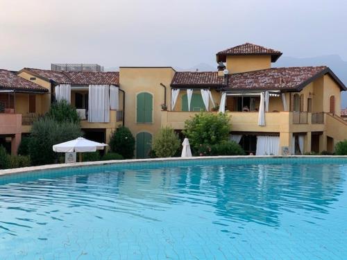 Resort Borgo del Torchio in Manerba del Garda