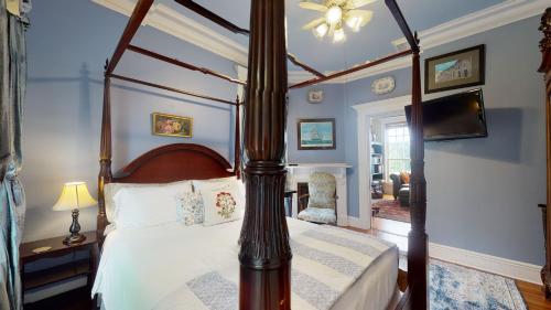 Shorecrest Bed and Breakfast - image 2